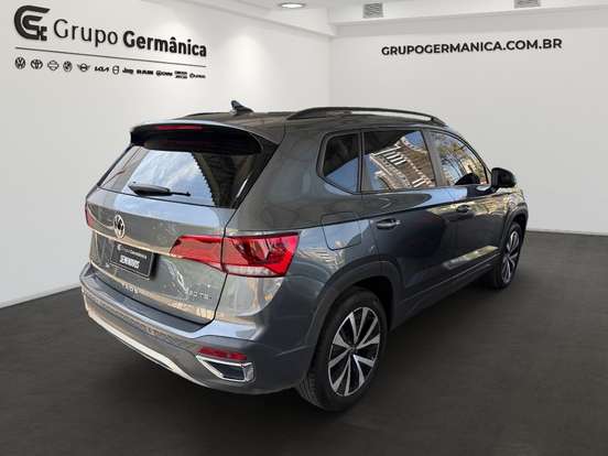 VOLKSWAGEN-TAOS-2021