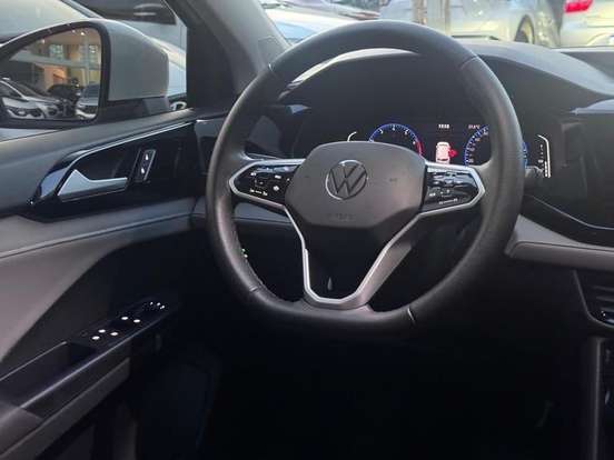 VOLKSWAGEN-TAOS-1.4 250 TSI TOTAL FLEX COMFORTLINE AUTOMÁTICO VOLKSWAGEN-TAOS-2024