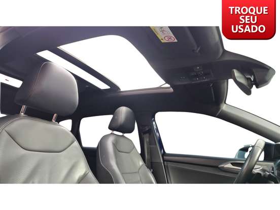 VOLKSWAGEN-TAOS-2023