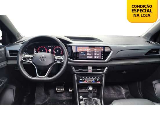 VOLKSWAGEN-TAOS-2023