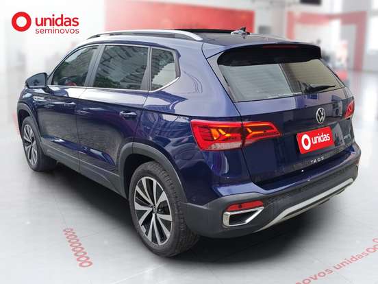 VOLKSWAGEN-TAOS-2023