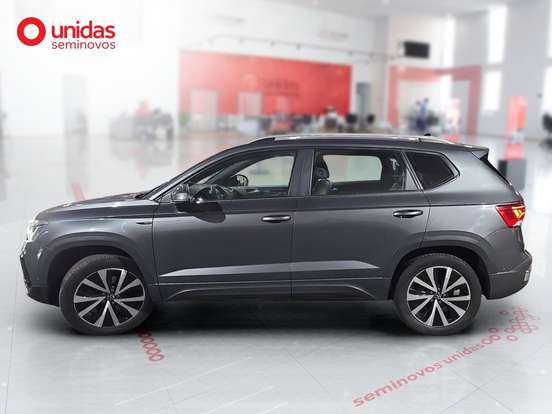VOLKSWAGEN-TAOS-2023