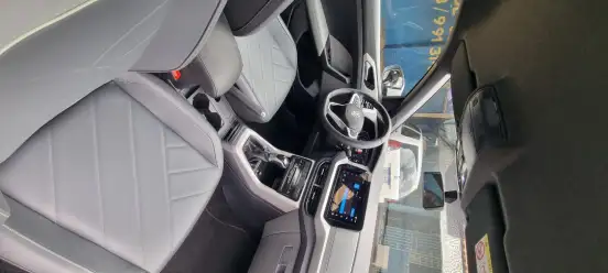 VOLKSWAGEN-T-CROSS-2025