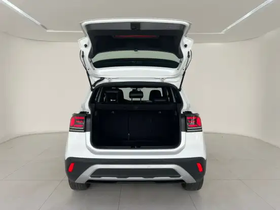 VOLKSWAGEN-T-CROSS-1.0 200 TSI TOTAL FLEX COMFORTLINE AUTOMÁTICO VOLKSWAGEN-T-CROSS-2024