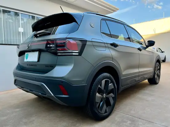 VOLKSWAGEN-T-CROSS-2025