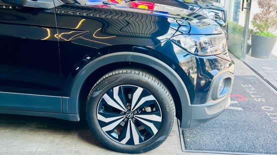 VOLKSWAGEN-T-CROSS-2023
