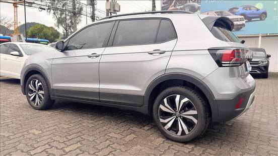VOLKSWAGEN-T-CROSS-2025