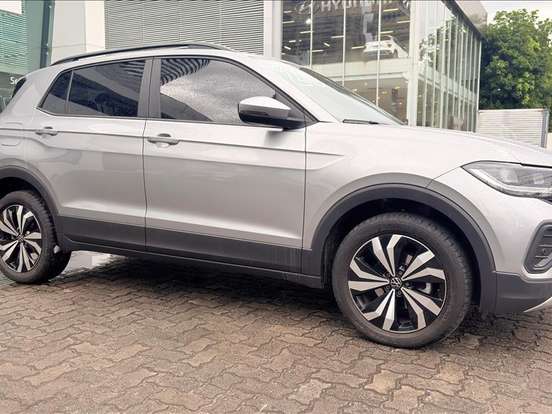 VOLKSWAGEN-T-CROSS-1.0 200 TSI TOTAL FLEX AUTOMÁTICO VOLKSWAGEN-T-CROSS-2025