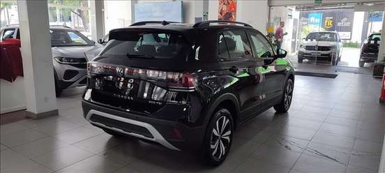 VOLKSWAGEN-T-CROSS-2026