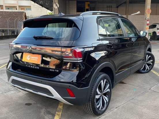 VOLKSWAGEN-T-CROSS-2025