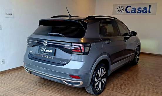 VOLKSWAGEN-T-CROSS-2020