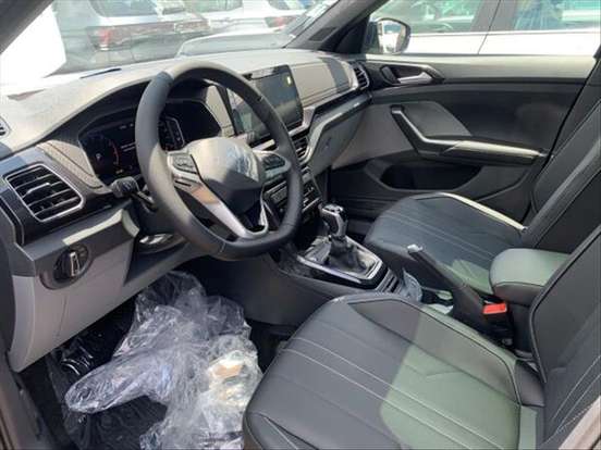 VOLKSWAGEN-T-CROSS-2026