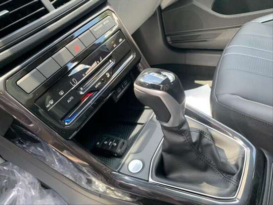 VOLKSWAGEN-T-CROSS-2026