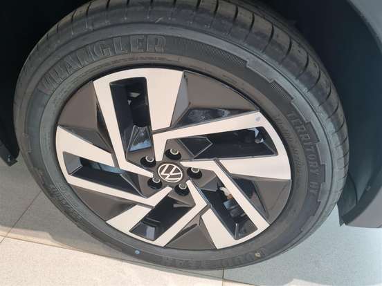 VOLKSWAGEN-T-CROSS-2026