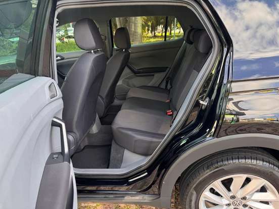 VOLKSWAGEN-T-CROSS-2020
