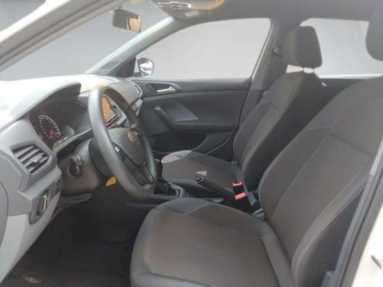 VOLKSWAGEN-T-CROSS-2023