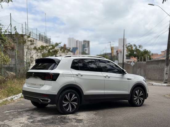VOLKSWAGEN-T-CROSS-2024