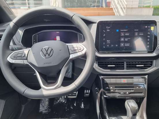 VOLKSWAGEN-T-CROSS-2026