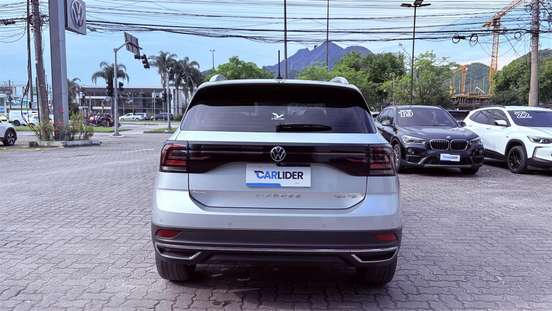 VOLKSWAGEN-T-CROSS-2022