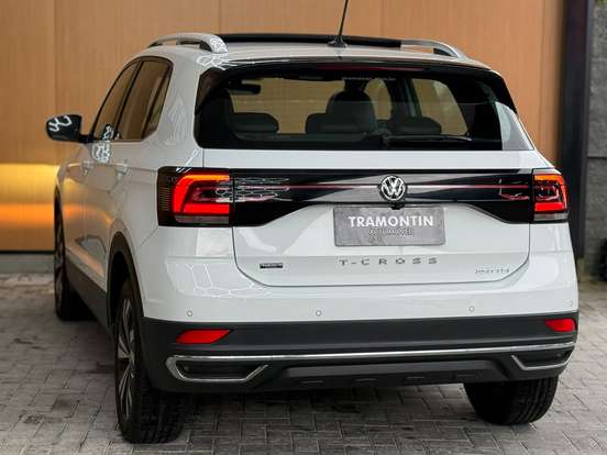 VOLKSWAGEN-T-CROSS-1.4 250 TSI TOTAL FLEX HIGHLINE AUTOMÁTICO VOLKSWAGEN-T-CROSS-2020