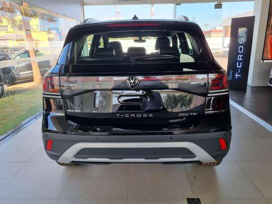 VOLKSWAGEN-T-CROSS-2026