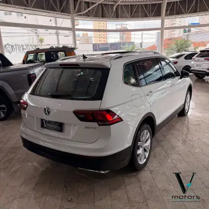 VOLKSWAGEN-TIGUAN-2019