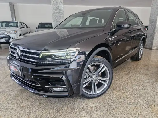 VOLKSWAGEN-TIGUAN-2019