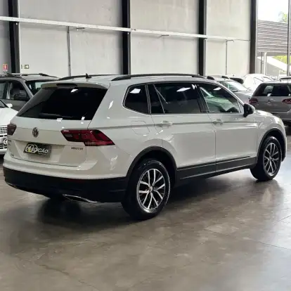 VOLKSWAGEN-TIGUAN-2018