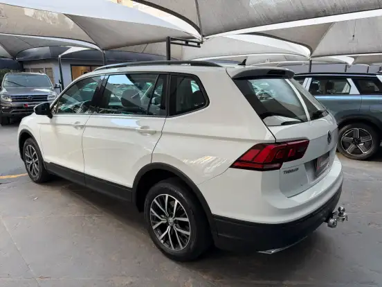 VOLKSWAGEN-TIGUAN-2018