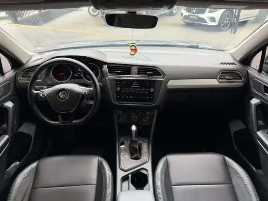VOLKSWAGEN-TIGUAN-1.4 250 TSI TOTAL FLEX ALLSPACE TIPTRONIC VOLKSWAGEN-TIGUAN-2019