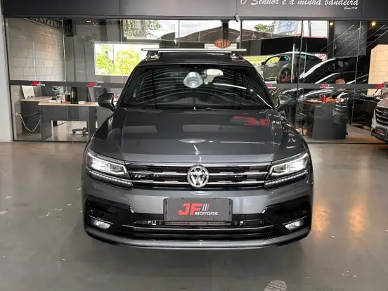 VOLKSWAGEN-TIGUAN-2020