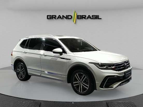 VOLKSWAGEN-TIGUAN-2023