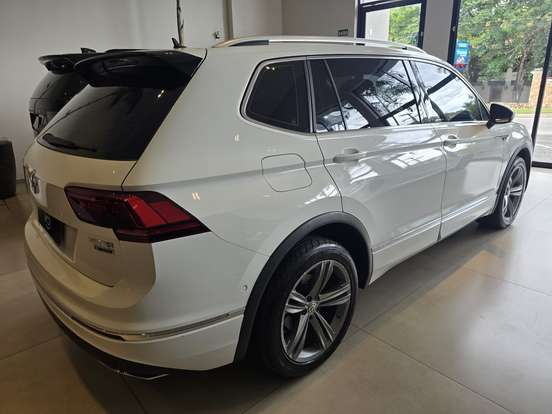 VOLKSWAGEN-TIGUAN-2.0 350 TSI GASOLINA ALLSPACE R-LINE 4MOTION DSG VOLKSWAGEN-TIGUAN-2019