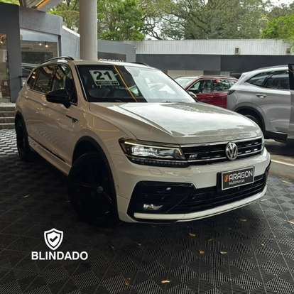 VOLKSWAGEN-TIGUAN-2021