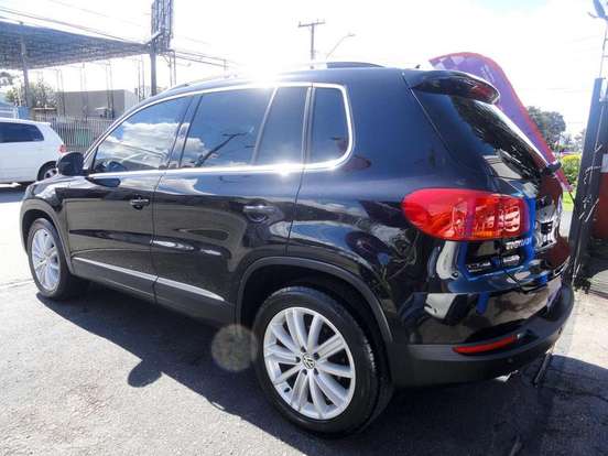 VOLKSWAGEN-TIGUAN-2013