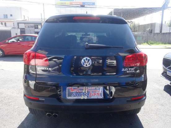 VOLKSWAGEN-TIGUAN-2013