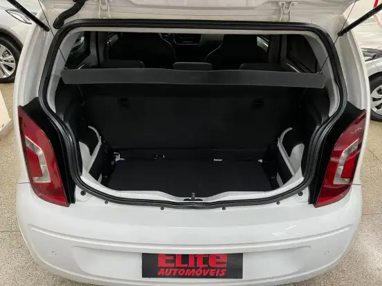 VOLKSWAGEN-UP-2016