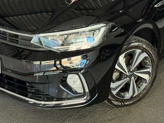 VOLKSWAGEN-VIRTUS-2023