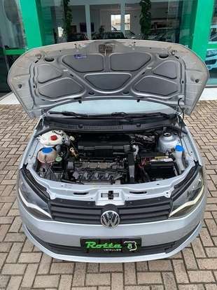VOLKSWAGEN-VOYAGE-2014