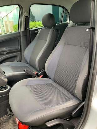 VOLKSWAGEN-VOYAGE-1.0 MI 8V FLEX 4P MANUAL VOLKSWAGEN-VOYAGE-2014