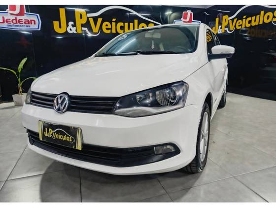 VOLKSWAGEN VOYAGE 1.0 MI COMFORTLINE 8V FLEX 4P MANUAL
