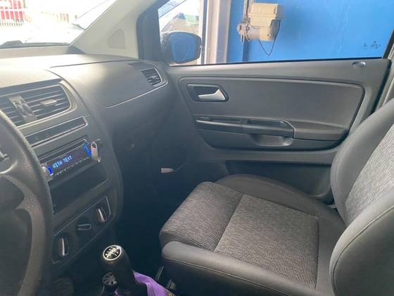 VOLKSWAGEN FOX 1.6 MI 8V FLEX 4P MANUAL