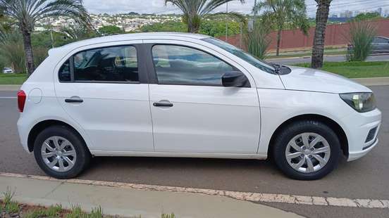 VOLKSWAGEN-GOL-2021