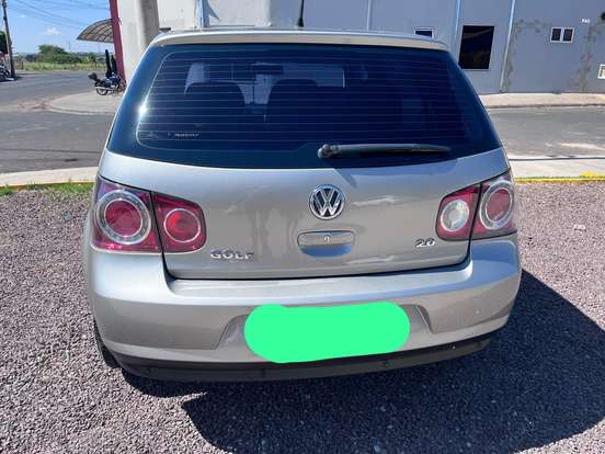 VOLKSWAGEN-GOLF-2012