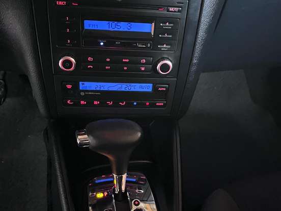 VOLKSWAGEN-GOLF-2.0 MI GT 8V FLEX 4P TIPTRONIC VOLKSWAGEN-GOLF-2012