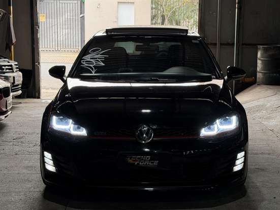 VOLKSWAGEN-GOLF-2014