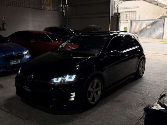 VOLKSWAGEN-GOLF-2.0 TSI GTI 16V TURBO GASOLINA 4P AUTOMÁTICO VOLKSWAGEN-GOLF-2014