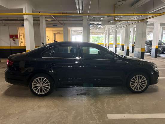 VOLKSWAGEN-JETTA-2017