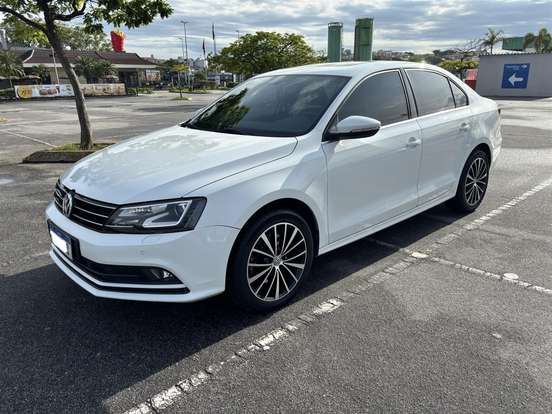 VOLKSWAGEN-JETTA-2.0 TSI HIGHLINE 211CV GASOLINA 4P TIPTRONIC VOLKSWAGEN-JETTA-2015