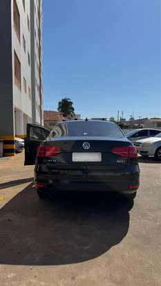VOLKSWAGEN-JETTA-2017
